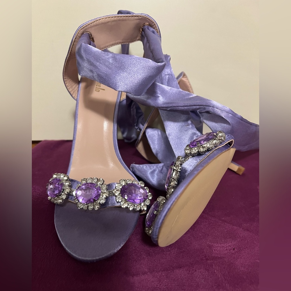 Elegant Purple Satin Women's Heels - Picture 1 of 4